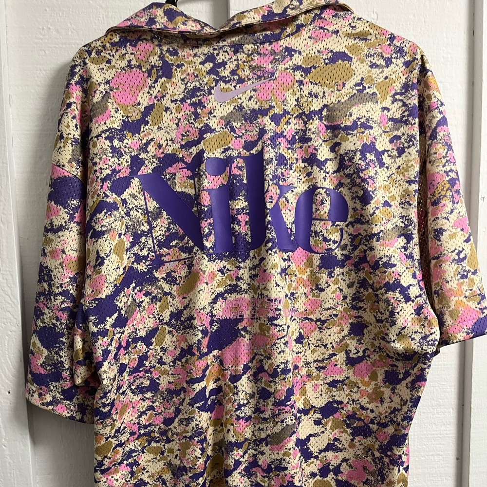 Nike shirt